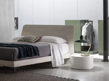 Allout bedside table